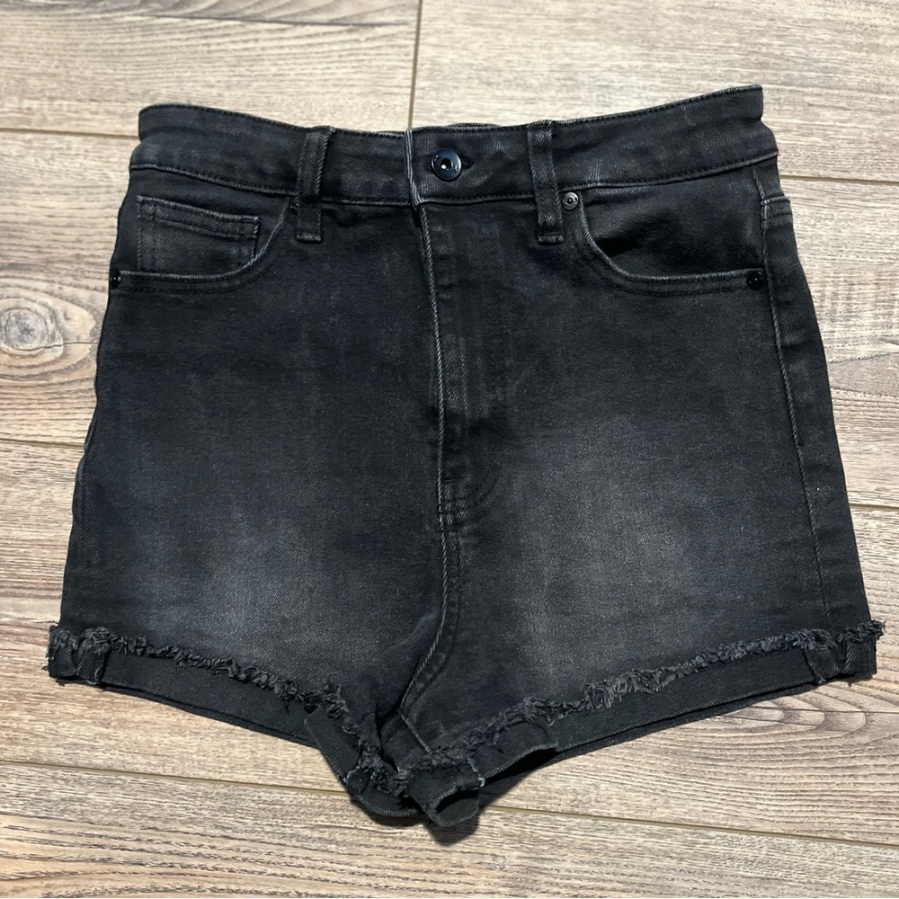 Drifter high rise shorts distressed size 9 or 29